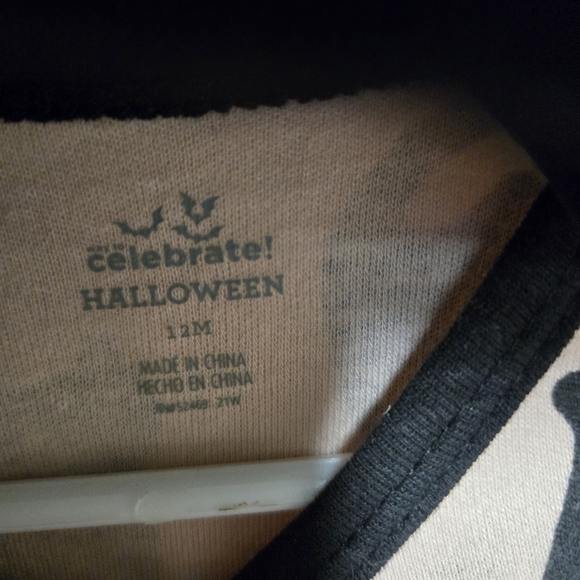 halloween Romper 12mos - Picture 3 of 4